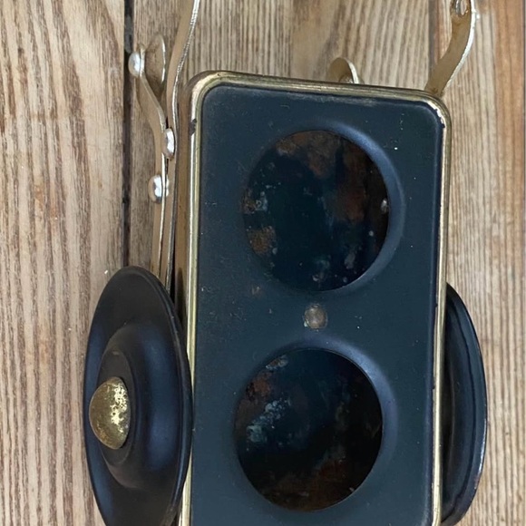 Vintage Mid-Century Brass & Glass Salt and Pepper Shakers | MCM Wheelbarrow Cart - Picture 6 of 10